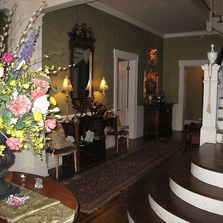 Belle Oaks Inn Gonzales エクステリア 写真
