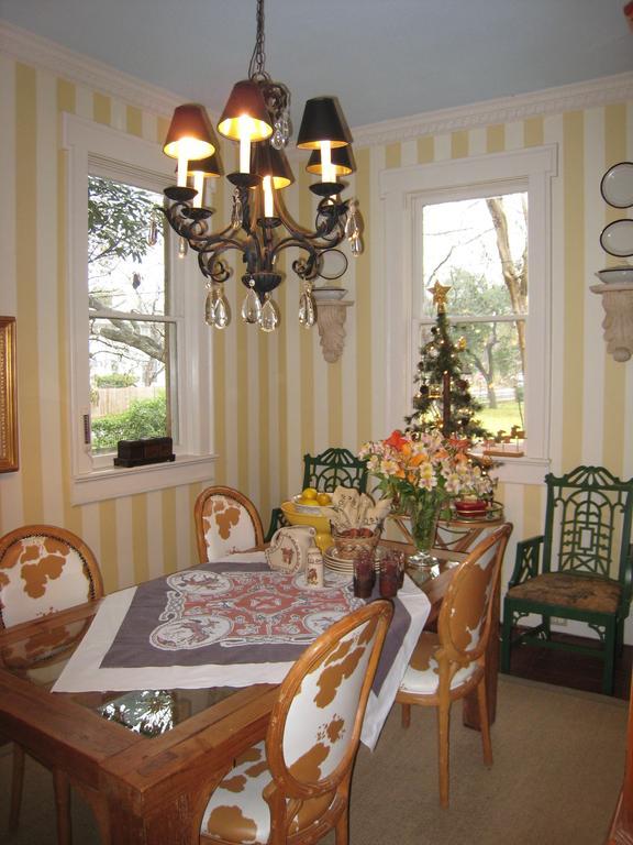 Belle Oaks Inn Gonzales エクステリア 写真