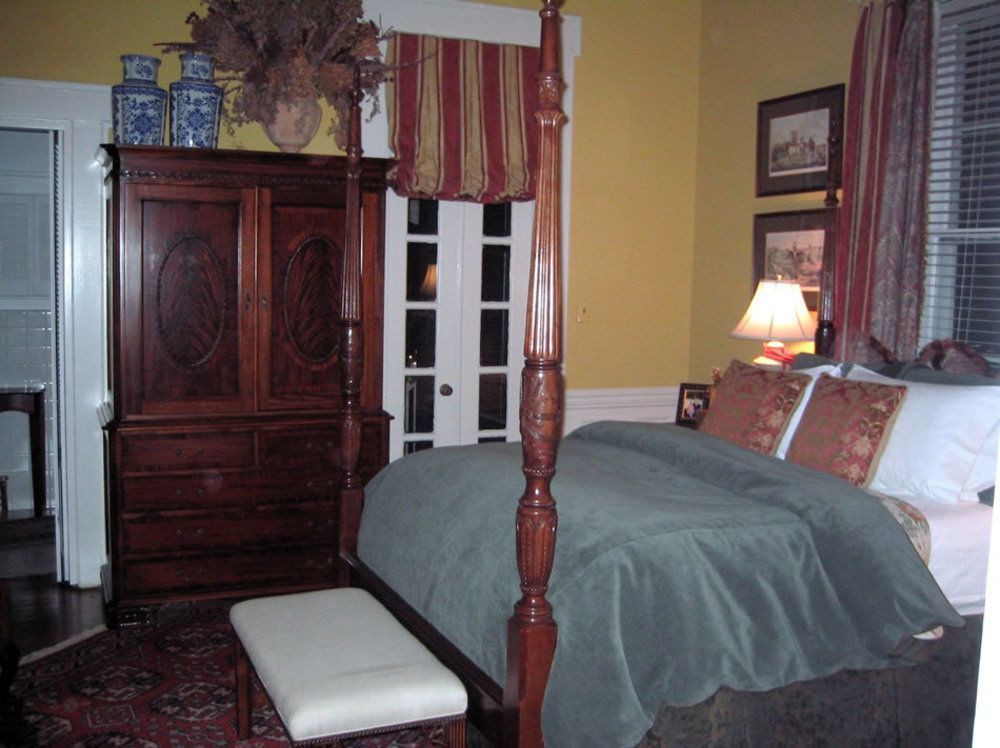 Belle Oaks Inn Gonzales エクステリア 写真